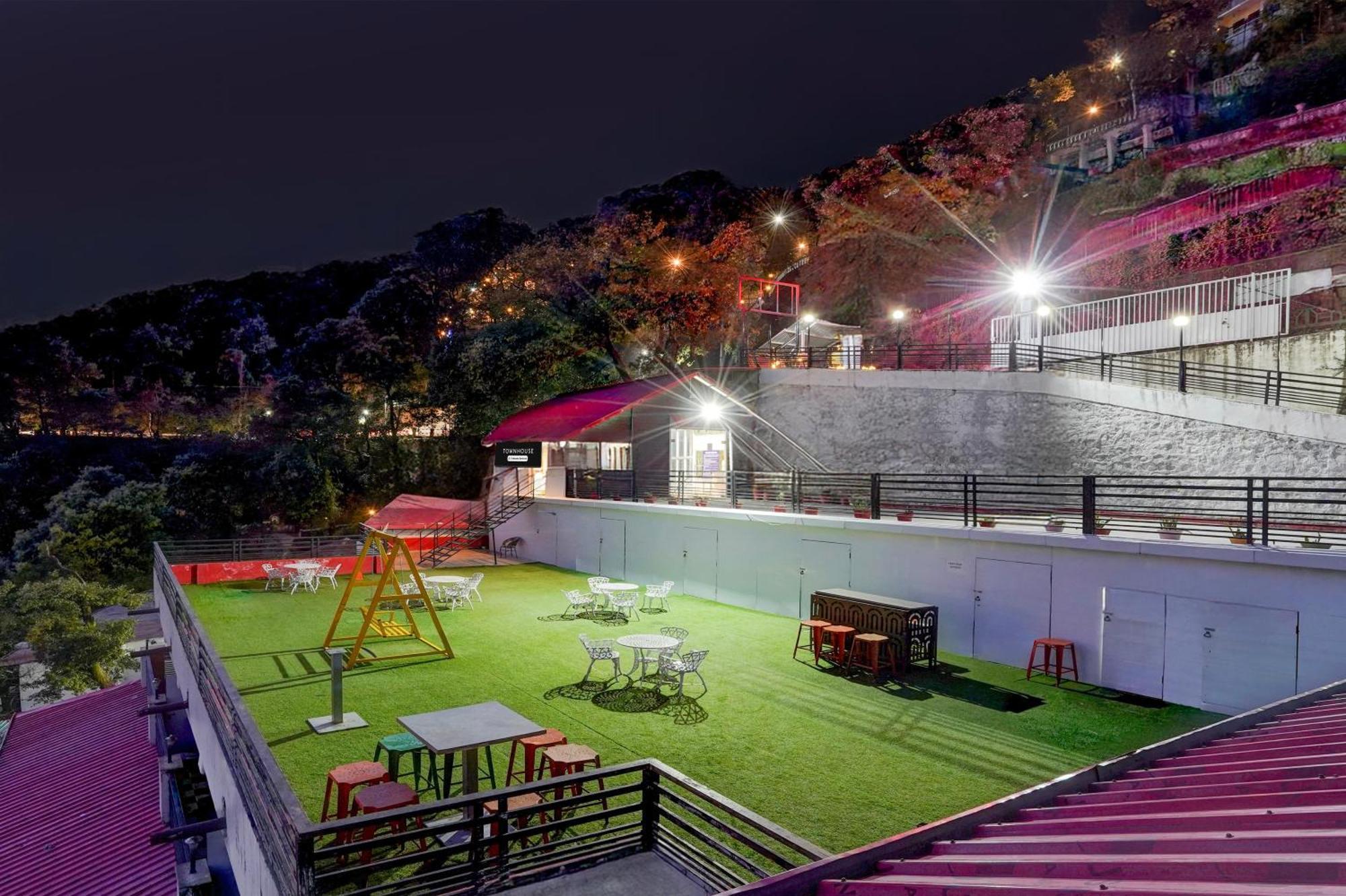 Super Townhouse Mall Road Near Library Chowk Mussoorie Esterno foto