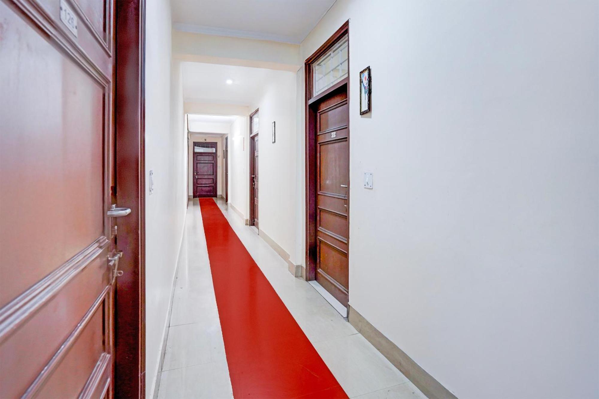 Super Townhouse Mall Road Near Library Chowk Mussoorie Esterno foto