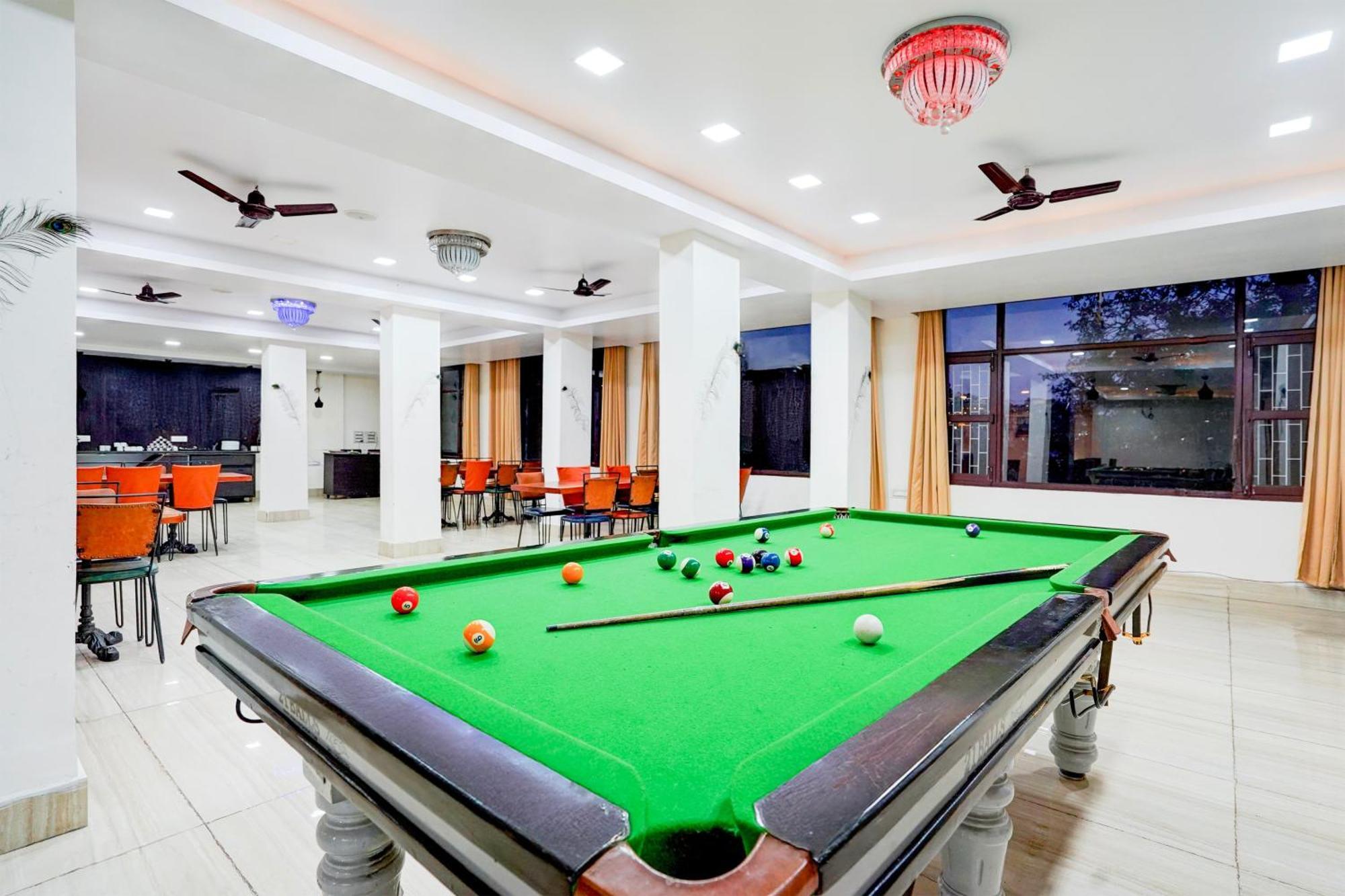 Super Townhouse Mall Road Near Library Chowk Mussoorie Esterno foto