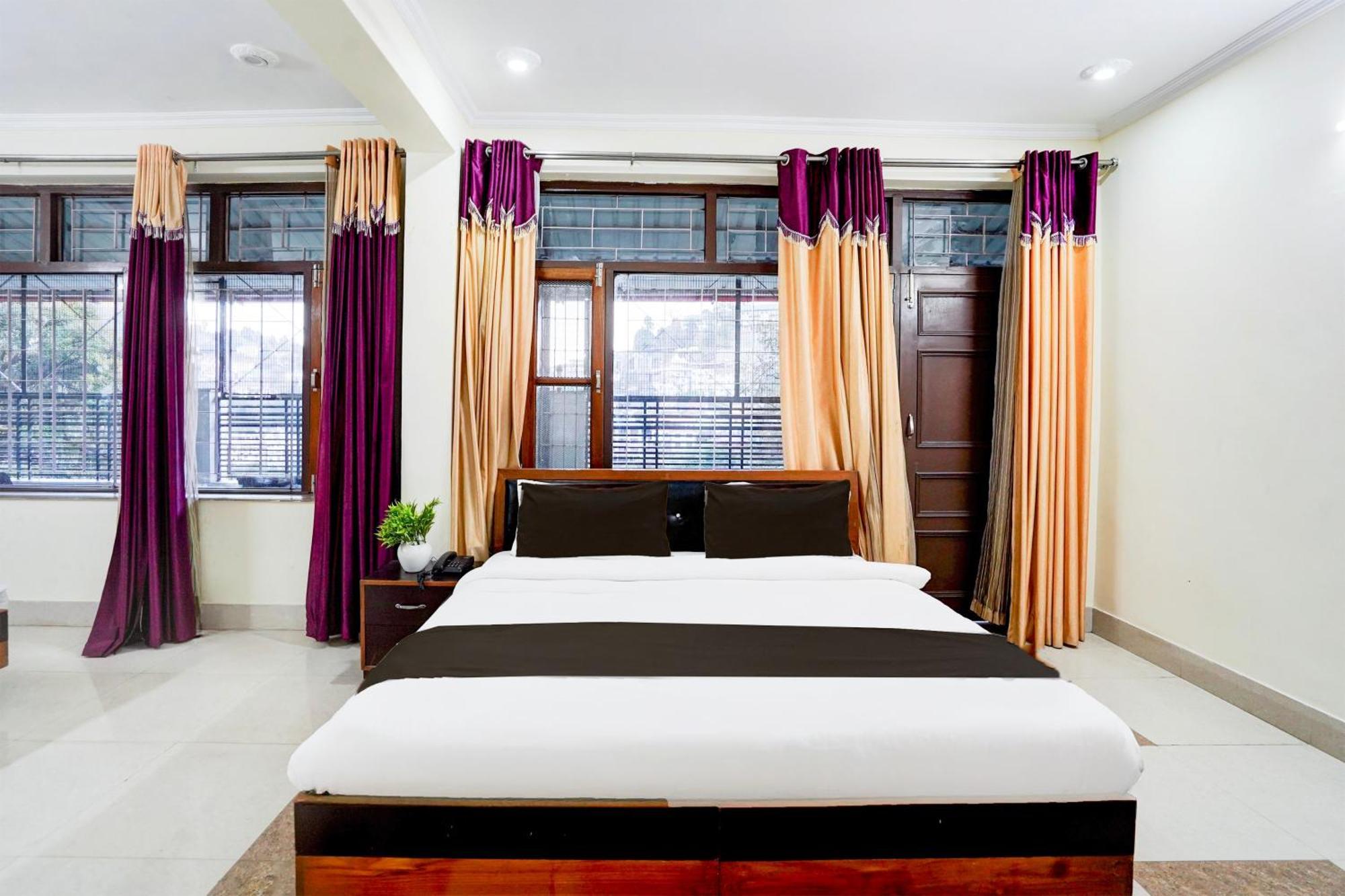 Super Townhouse Mall Road Near Library Chowk Mussoorie Esterno foto